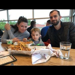 Meet your Posher, Sara